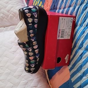 New ALEGRIA SHOES